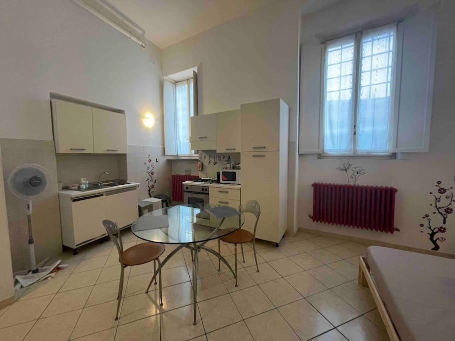 Minimal Loft In Centro A Piacenza 아파트 외부 사진