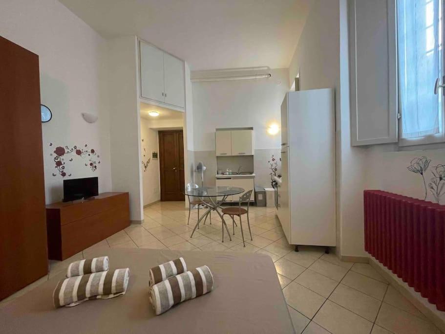 Minimal Loft In Centro A Piacenza 아파트 외부 사진